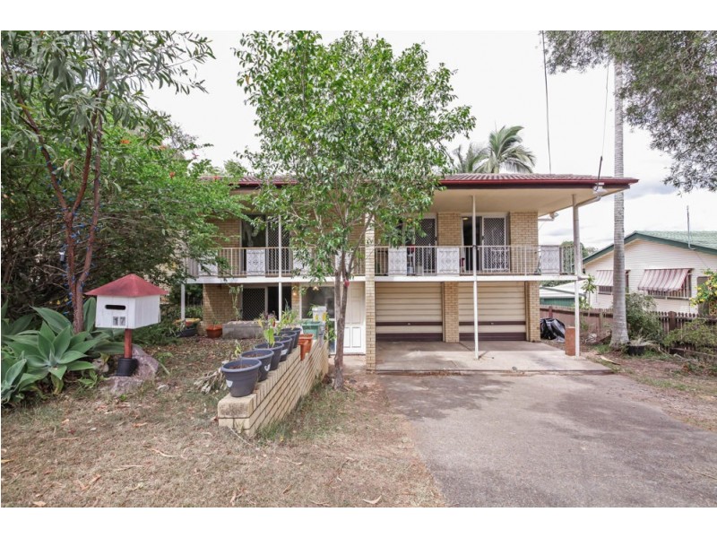 17 Elaroo Crescent, Ferny Hills QLD 4055