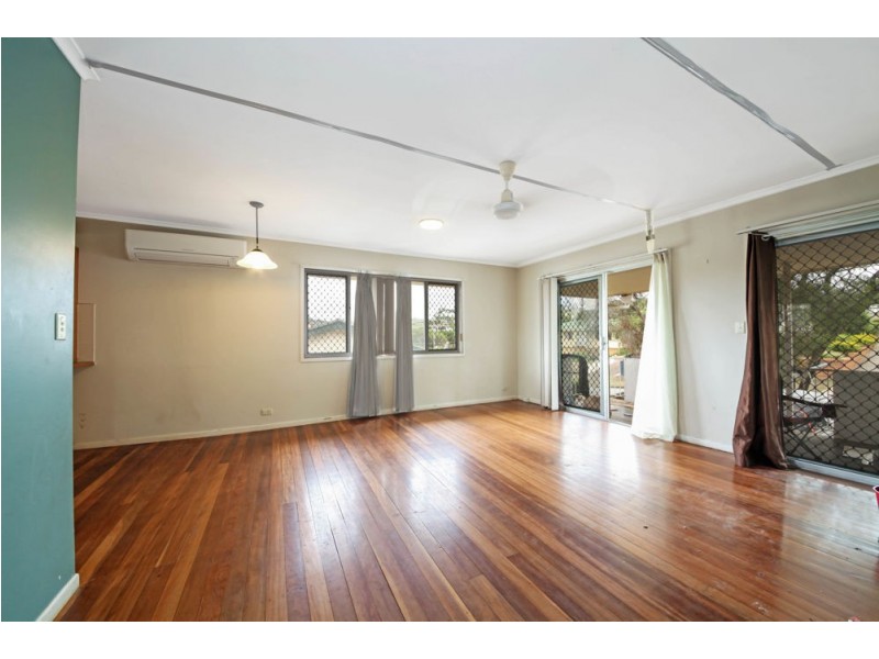 17 Elaroo Crescent, Ferny Hills QLD 4055