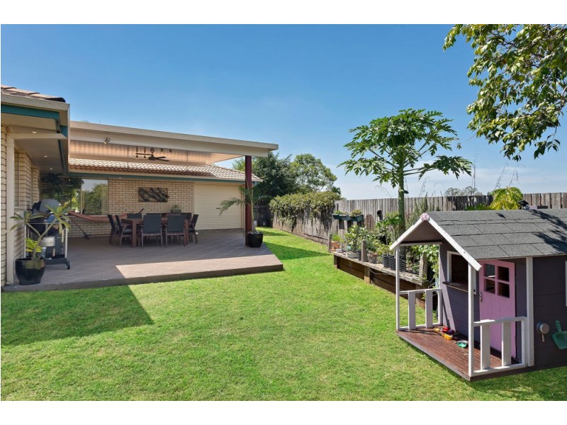 11 Lynagh Court, Arana Hills QLD 4054