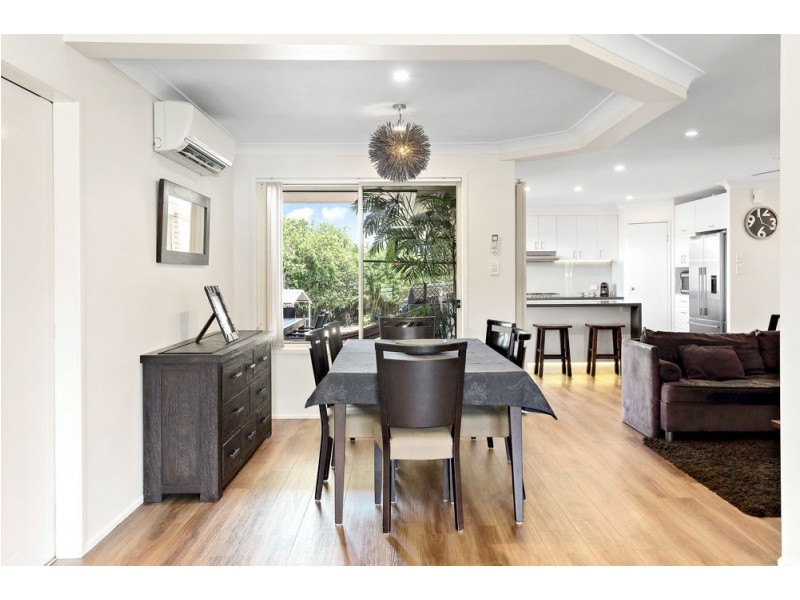 11 Lynagh Court, Arana Hills QLD 4054