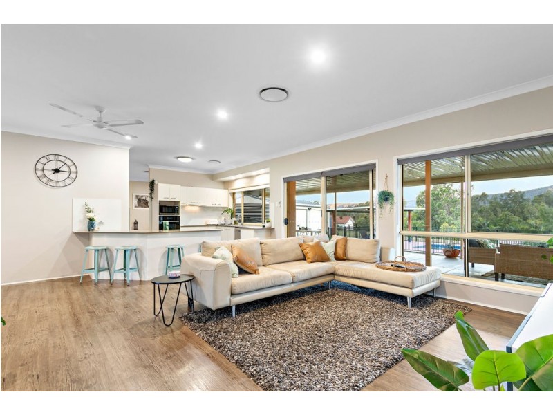 5 Woodgrove Court, Highvale QLD 4520