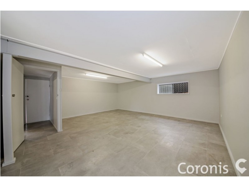 8 Tarnook Drive, Ferny Hills QLD 4055