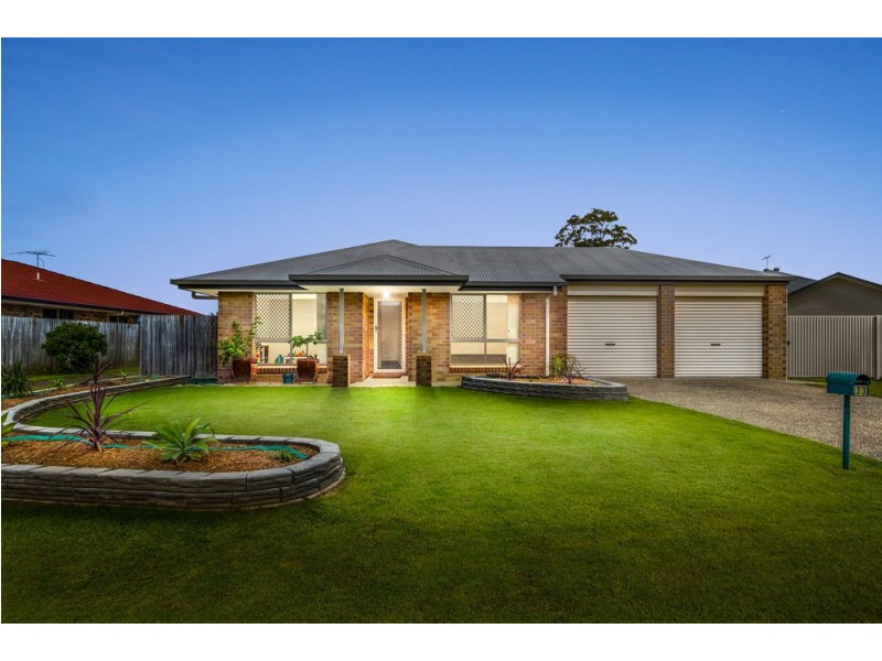 33 Reginald Avenue, Arana Hills QLD 4054