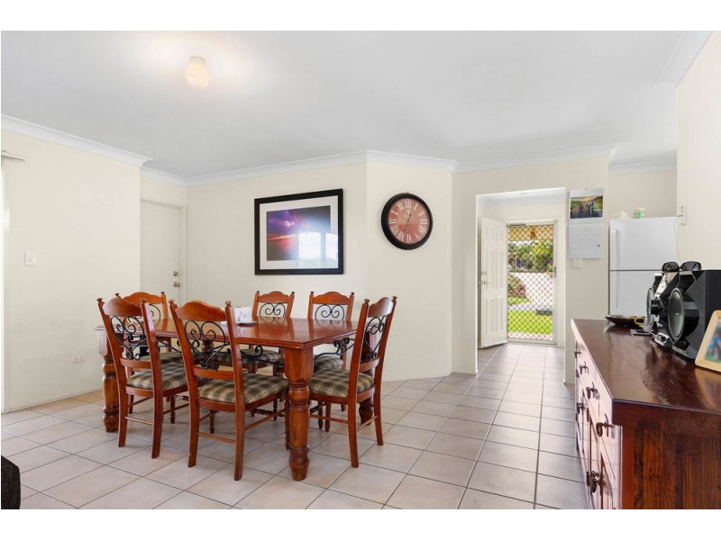 33 Reginald Avenue, Arana Hills QLD 4054