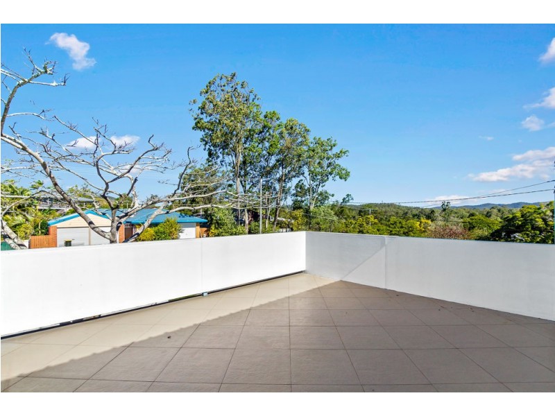 20 Loombah Crescent, Ferny Hills QLD 4055