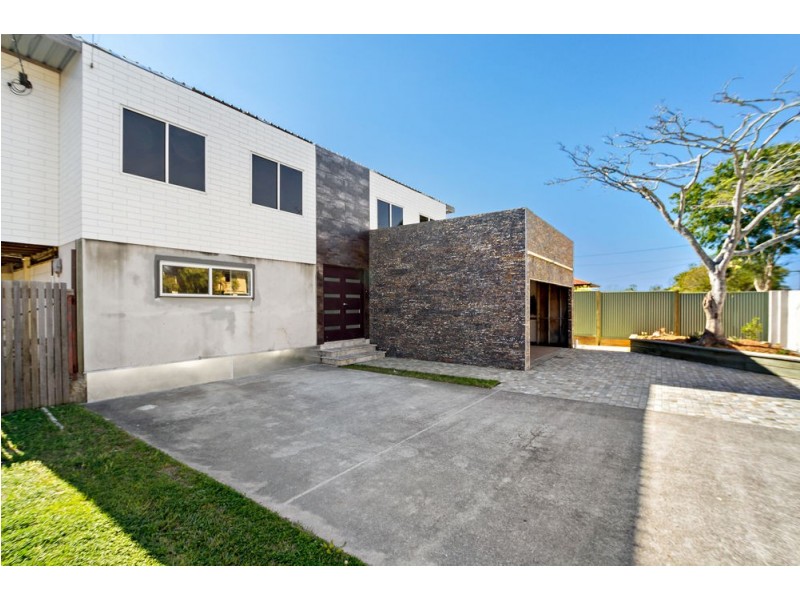 20 Loombah Crescent, Ferny Hills QLD 4055