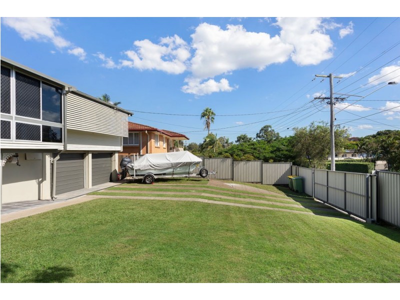 25 Ferny Way, Ferny Hills QLD 4055