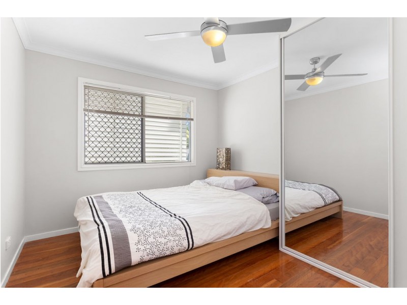 25 Ferny Way, Ferny Hills QLD 4055