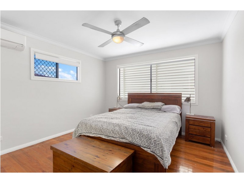 25 Ferny Way, Ferny Hills QLD 4055