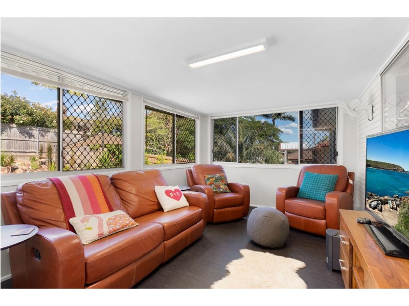 25 Ferny Way, Ferny Hills QLD 4055