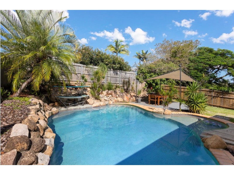 25 Ferny Way, Ferny Hills QLD 4055