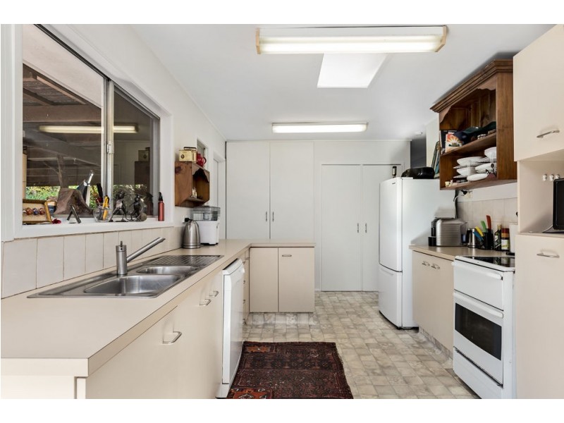 86 Illuta Avenue, Ferny Hills QLD 4055