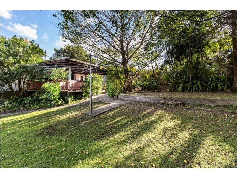 86 Illuta Avenue, Ferny Hills QLD 4055