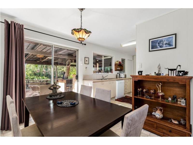 86 Illuta Avenue, Ferny Hills QLD 4055