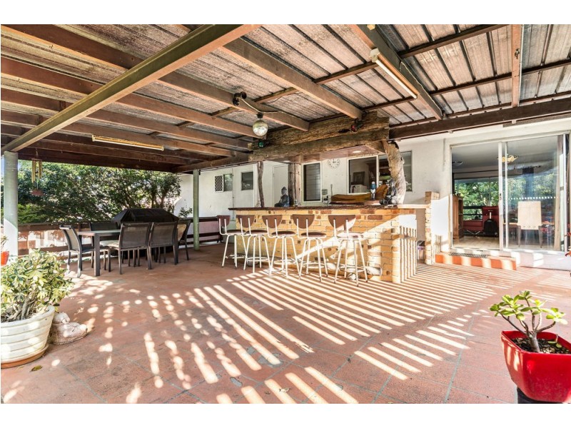 86 Illuta Avenue, Ferny Hills QLD 4055