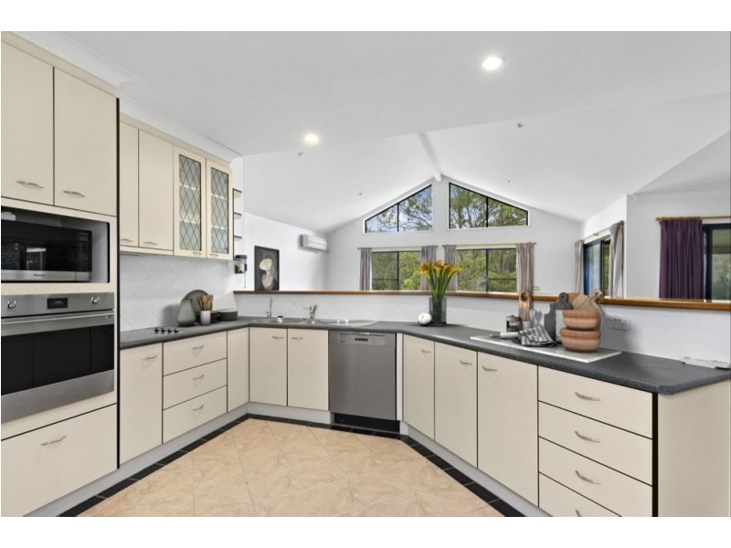 202 Gibbons Road, Samford Valley QLD 4520