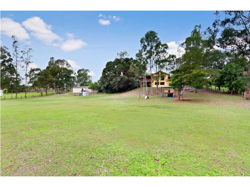 202 Gibbons Road, Samford Valley QLD 4520
