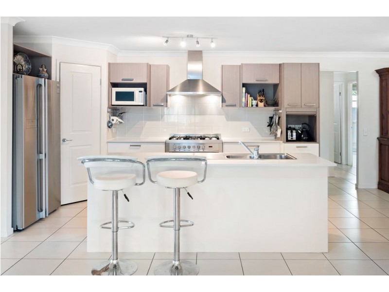 14 Barambah Circuit, Warner QLD 4500