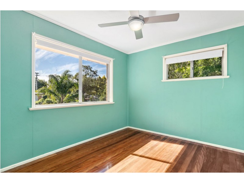 21 Caesar Road, Ferny Hills QLD 4055