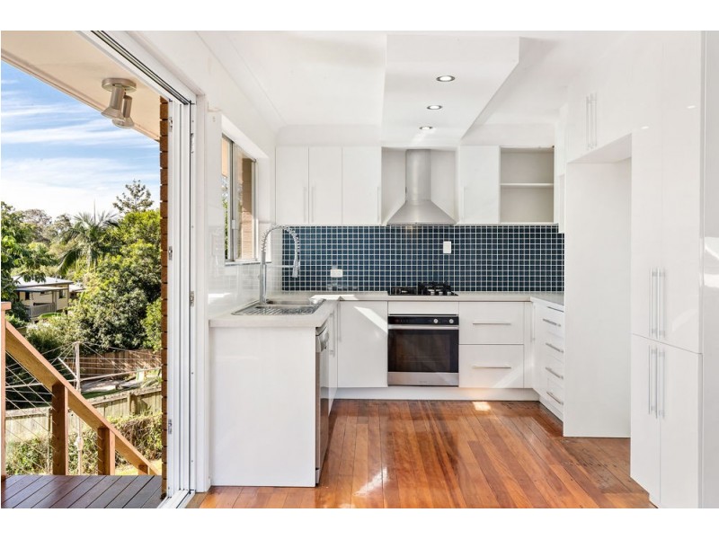 21 Caesar Road, Ferny Hills QLD 4055