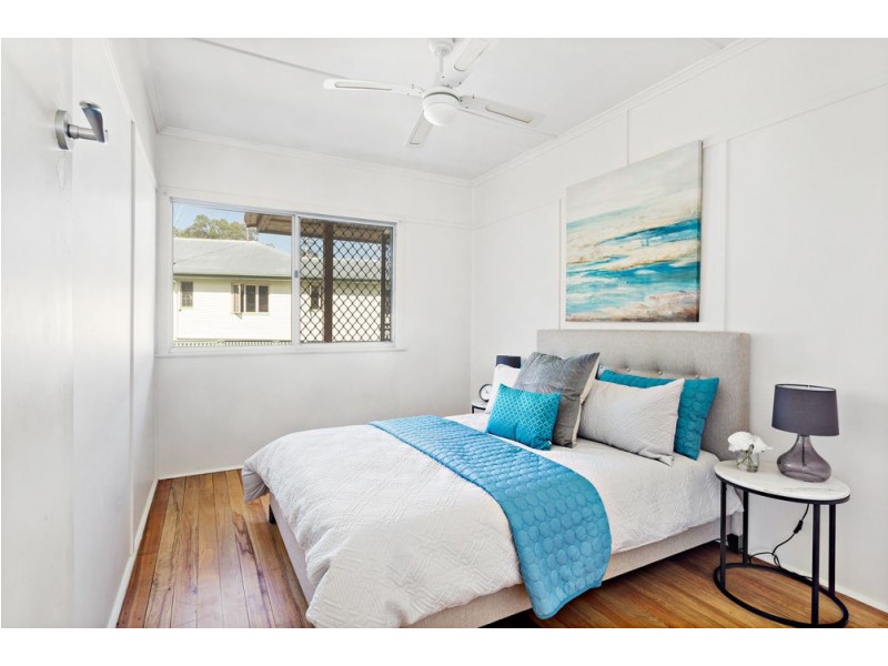 883 Samford Road, Keperra QLD 4054