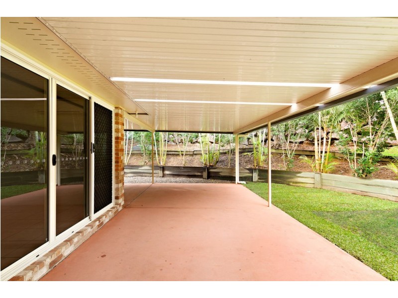 9 Alberic Court, Eatons Hill QLD 4037