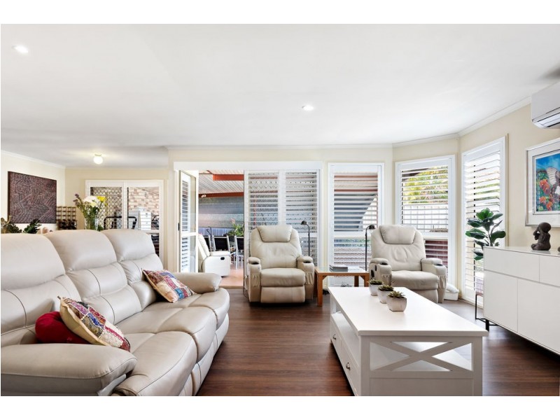 12 Valencia Court, Eatons Hill QLD 4037