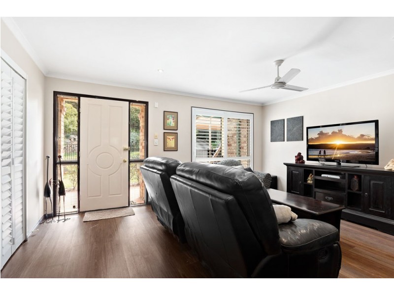 12 Valencia Court, Eatons Hill QLD 4037