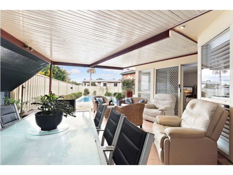 12 Valencia Court, Eatons Hill QLD 4037