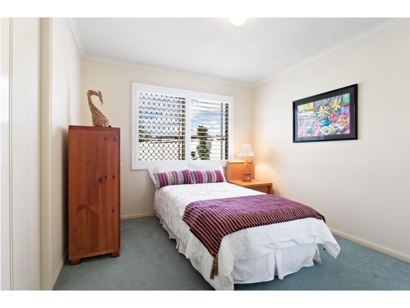 12 Valencia Court, Eatons Hill QLD 4037