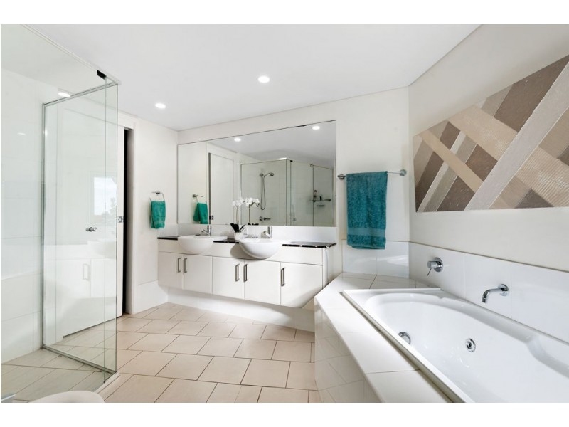 102/42 Queen Street, Kings Beach QLD 4551