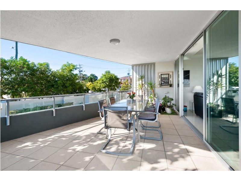 102/42 Queen Street, Kings Beach QLD 4551