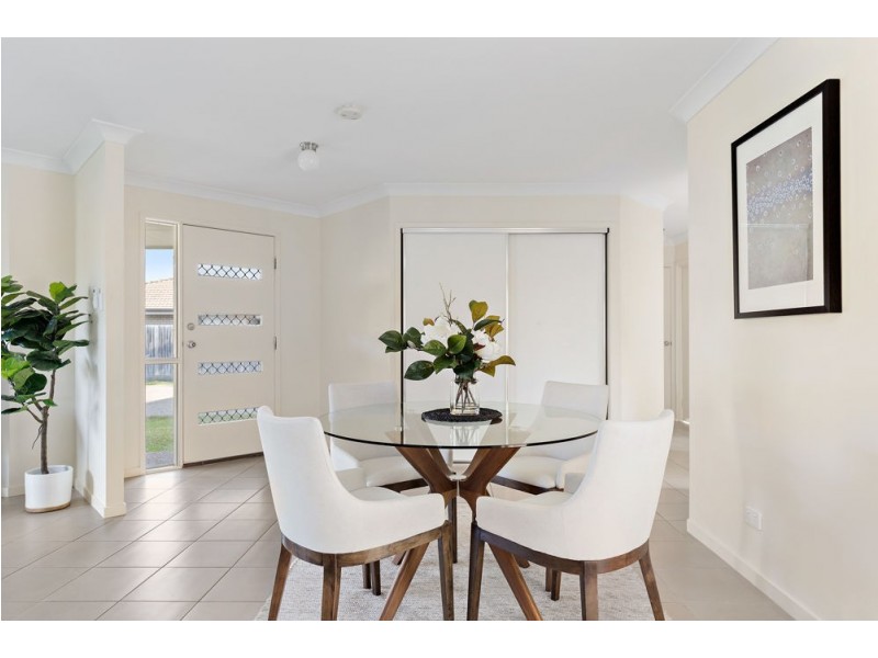 26 Whites Court, Albany Creek QLD 4035