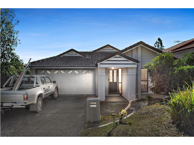 33 Woodlands Boulevard, Waterford QLD 4133
