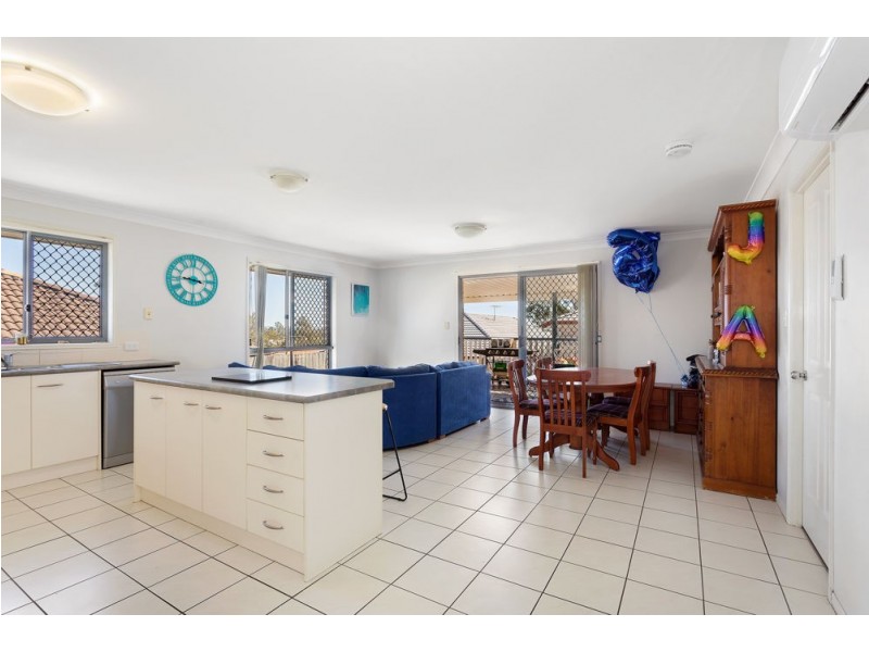 33 Woodlands Boulevard, Waterford QLD 4133