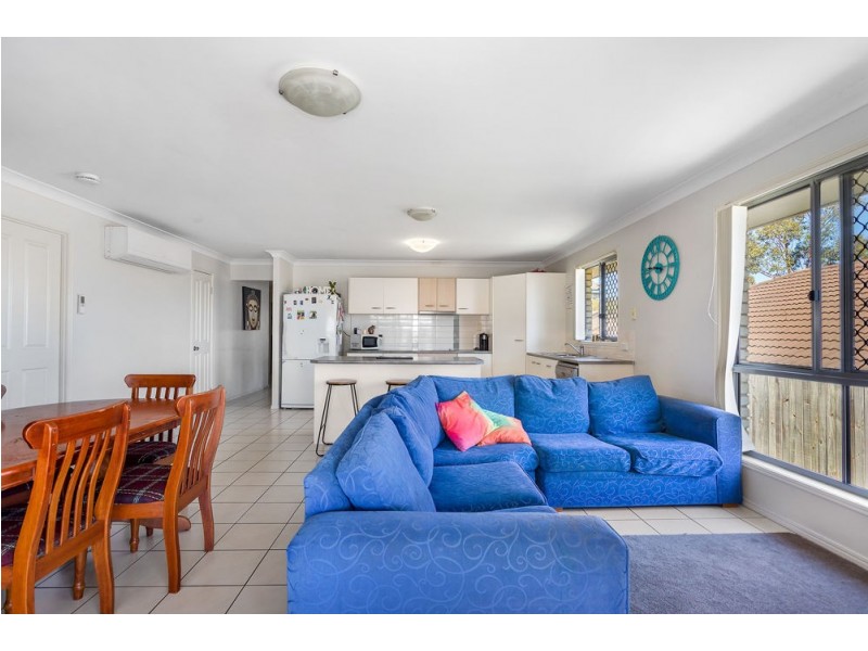 33 Woodlands Boulevard, Waterford QLD 4133