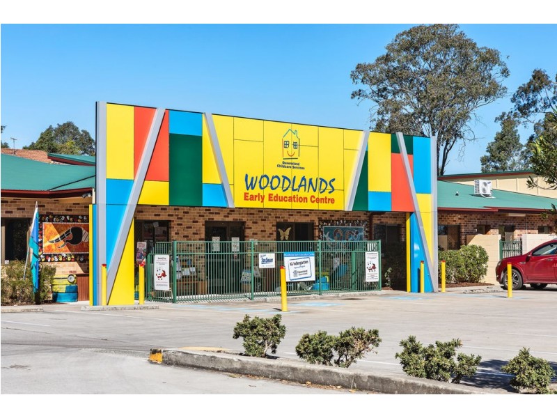 33 Woodlands Boulevard, Waterford QLD 4133