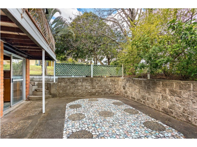 2 Camden Court, Arana Hills QLD 4054