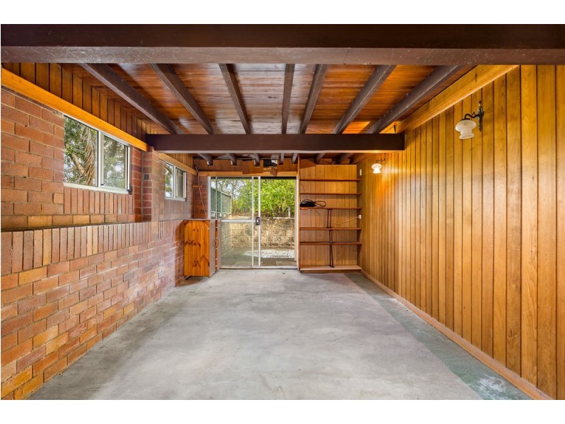 2 Camden Court, Arana Hills QLD 4054