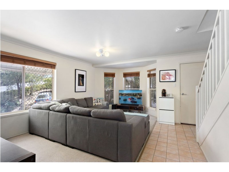 6/11 Leslie Street, Arana Hills QLD 4054