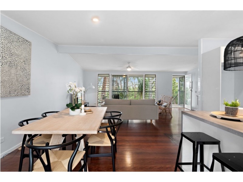 62 Minto Crescent, Arana Hills QLD 4054