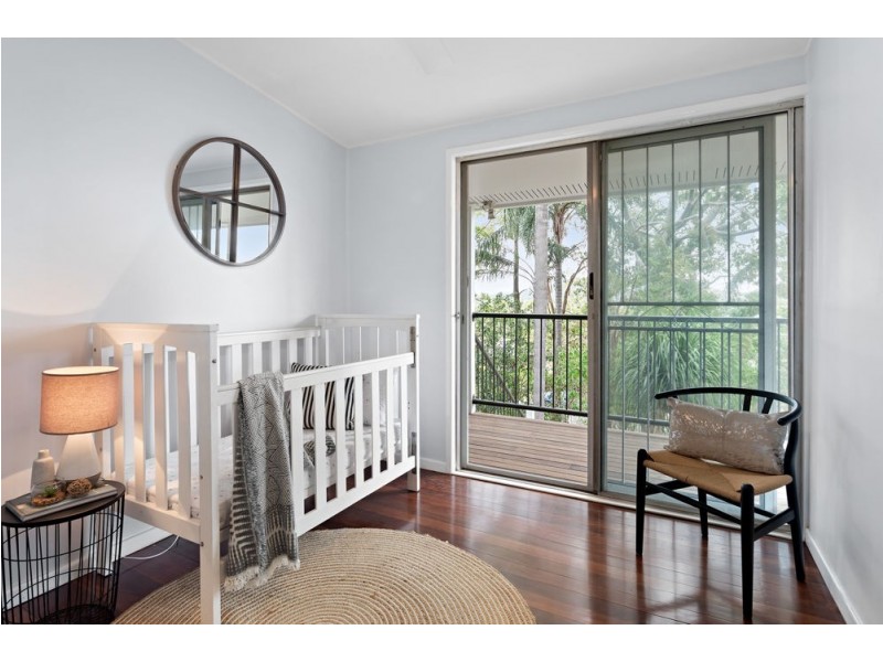 62 Minto Crescent, Arana Hills QLD 4054