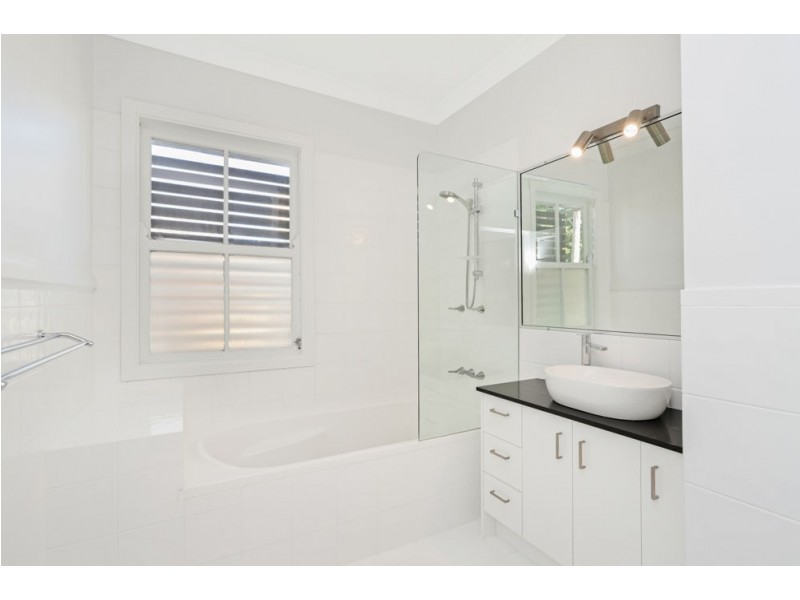 88 Bayview Terrace, Wavell Heights QLD 4012