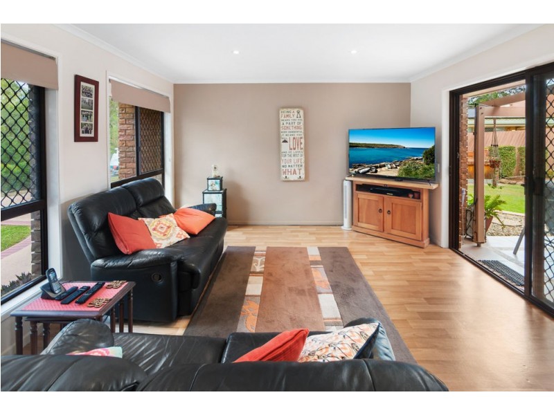 69 Yingally Drive, Arana Hills QLD 4054