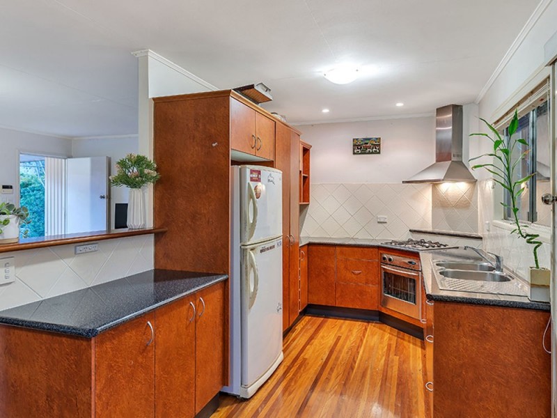 10 Pavonia Street, Everton Hills QLD 4053