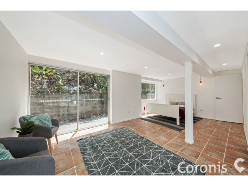 7 Camden Court, Arana Hills QLD 4054