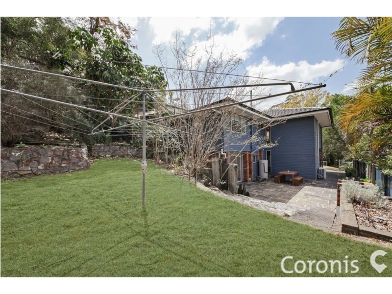 7 Camden Court, Arana Hills QLD 4054