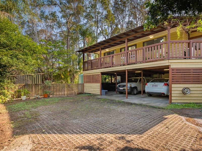 79 Leonarda Drive, Arana Hills QLD 4054