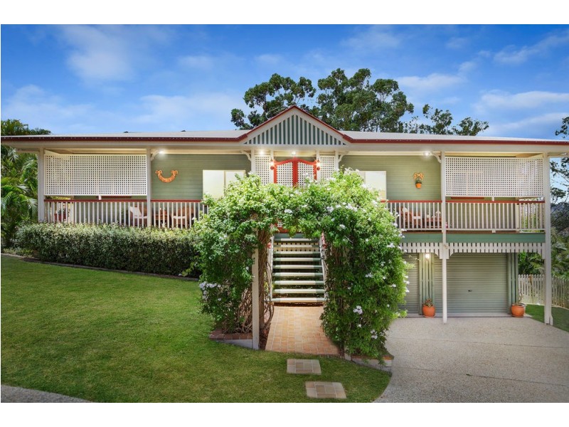 68 Falconglen Place, Ferny Grove QLD 4055