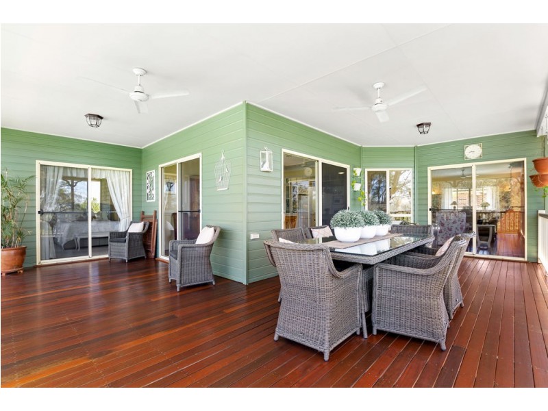 68 Falconglen Place, Ferny Grove QLD 4055